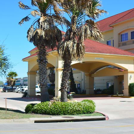 Baymont Inn & Suites Brenham Exteriör bild