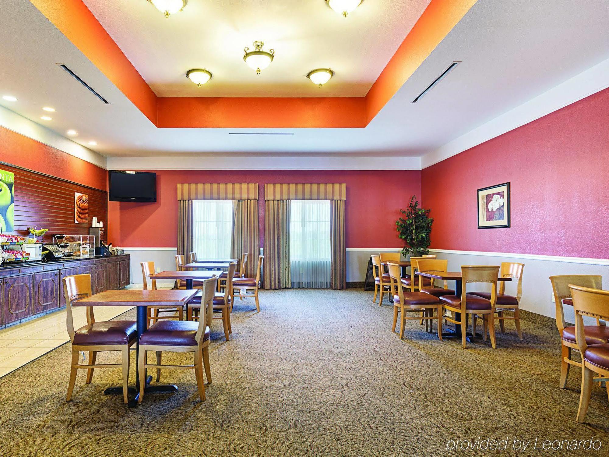 Baymont Inn & Suites Brenham Exteriör bild
